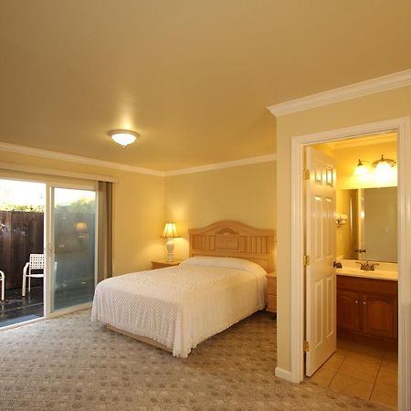 Monterey Fireside Lodge Εξωτερικό φωτογραφία