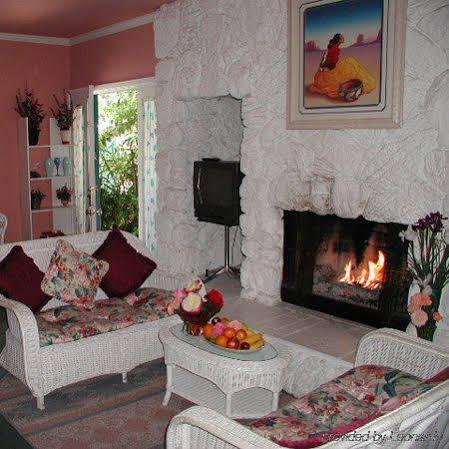 Monterey Fireside Lodge Εξωτερικό φωτογραφία