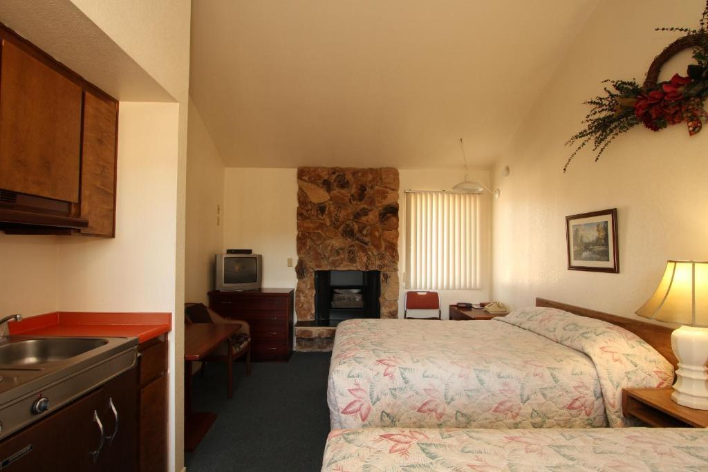 Monterey Fireside Lodge Δωμάτιο φωτογραφία