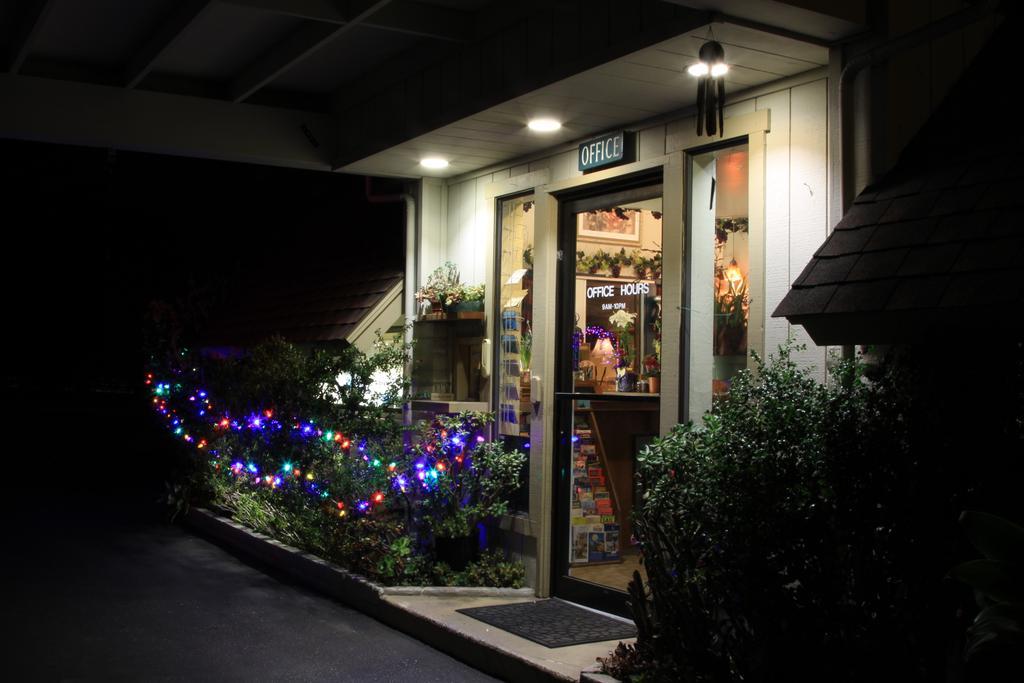 Monterey Fireside Lodge Εξωτερικό φωτογραφία