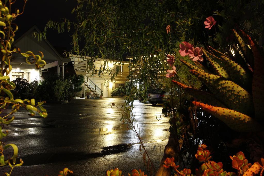 Monterey Fireside Lodge Εξωτερικό φωτογραφία